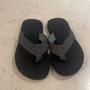 Rainbow black flip flops SZ 2/3